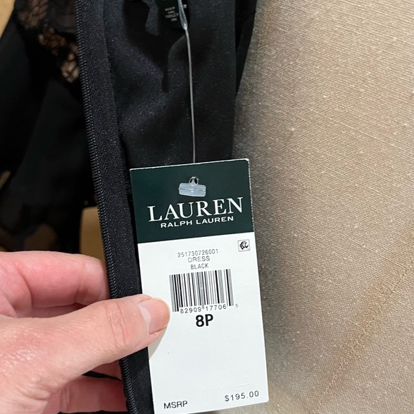 Black sequence lace coktail dress - Picture 6 of 9